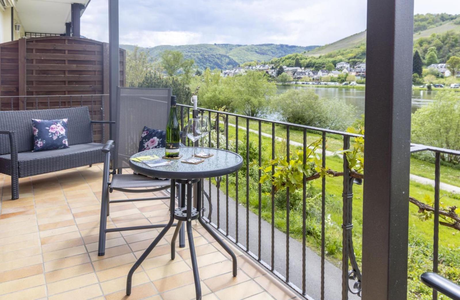 Ferienhaus Moselherz Merl ภายนอก รูปภาพ