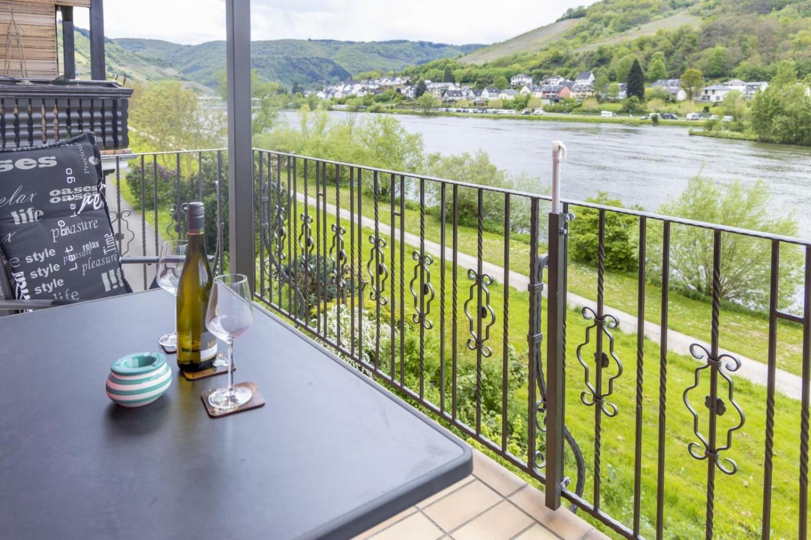 Ferienhaus Moselherz Merl ภายนอก รูปภาพ